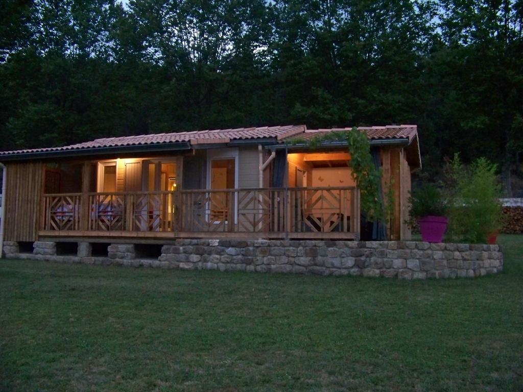 Gite Du Devez Des Bruyeres Prades  エクステリア 写真